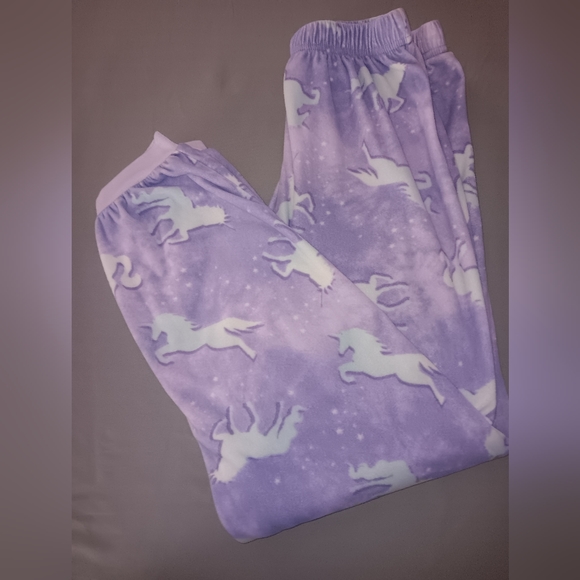 Girls size 10/12, Sainteve pajama set - Picture 3 of 4